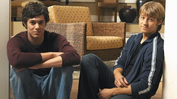 Por que ‘The O.C.’ não estreou com o nome de Orange County?