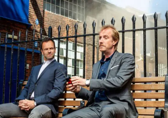 Elementary: conheça o pai de Sherlock Holmes