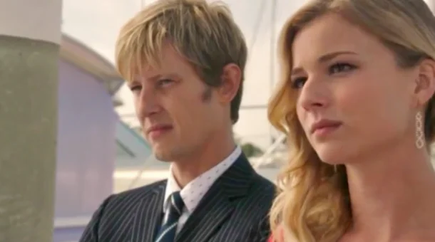 Revenge: sexto episódio mostra briga entre Emily e Nolan