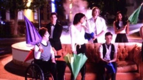 Glee brinca com abertura de Friends