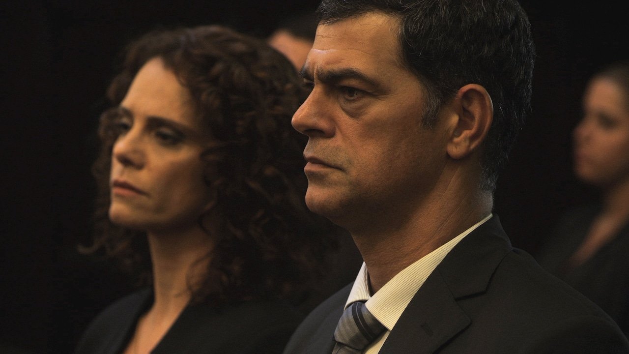Questão de Família: série tem juiz que julga os outros e foge de si mesmo