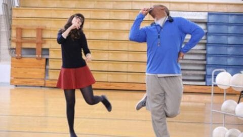 New Girl: Jess contrata o treinador como mentor 2