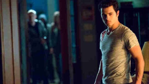 The Vampire Diaries: Michael Malarkey é promovido a regular