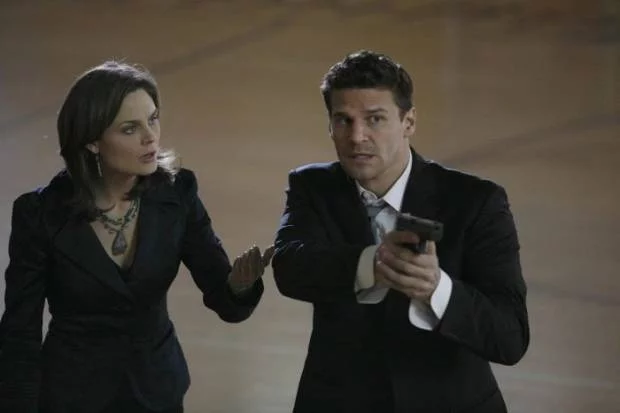 Bones: conheça o aprendiz de Booth 2