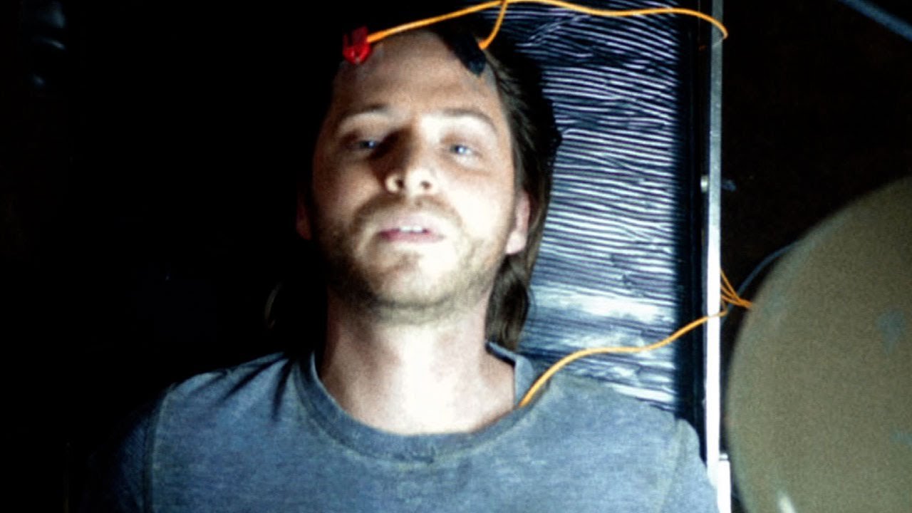 12 Monkeys: máquina do tempo corre perigo