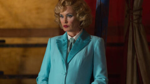 AHS Freak Show: Elsa esconde gêmeas siamesas na casa de Dandy