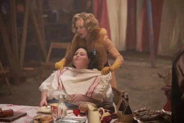 AHS Freak Show: confira prévia de Blood Bath