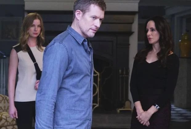 Revenge: episódio destaca vingança de David contra Victoria