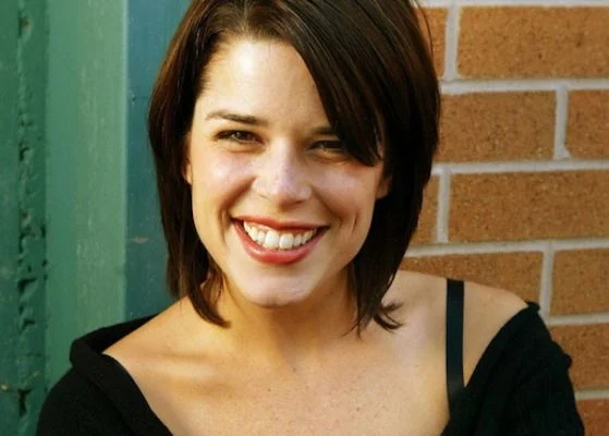 Neve Campbell integra elenco de Welcome to Sweden