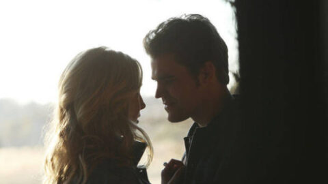 The Vampire Diaries: Caroline perdoa Stefan em episódio inédito