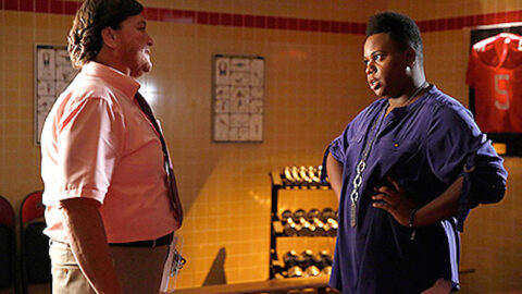 Glee: episódio foca na mudança de sexo da treinadora Beiste