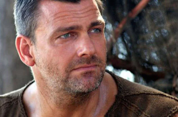 Black Sails: Ray Stevenson é escalado para terceira temporada