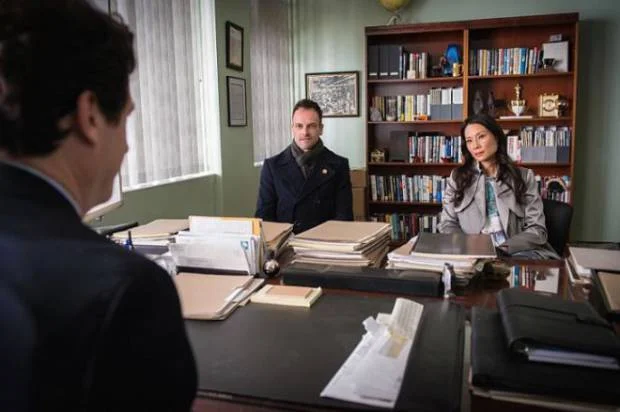 Elementary: Sherlock é acusado de assassinato