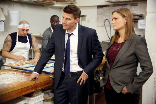 Bones: Booth lida com o seu passado na cadeia