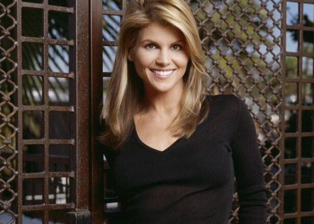 Fuller House: Lori Loughlin é confirmada no seriado