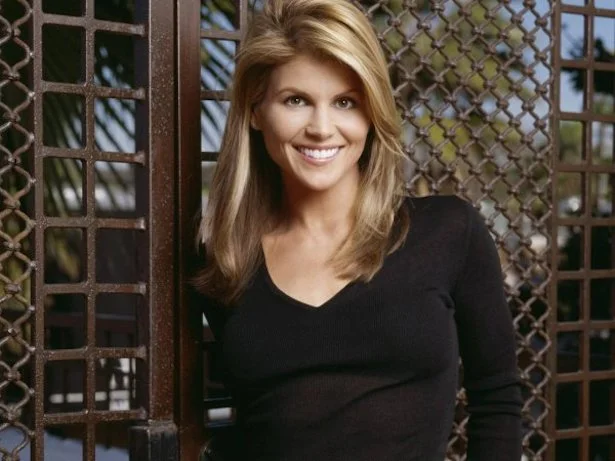 Fuller House: Lori Loughlin é confirmada no seriado