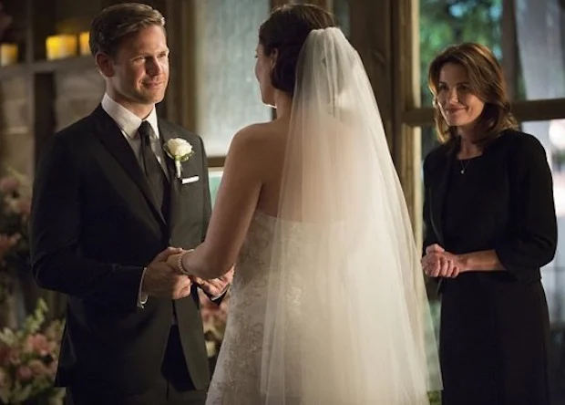 The Vampire Diaries destaca o casamento de Alaric e Jo