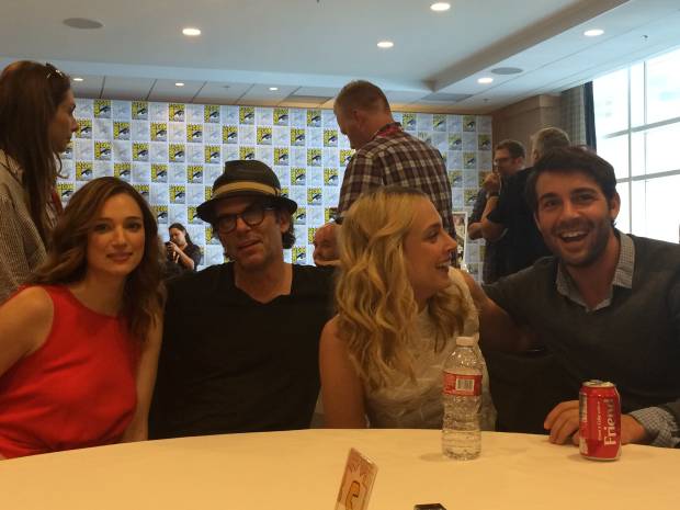 Comic-Con 2015: confira o bate-papo com os atores de Zoo