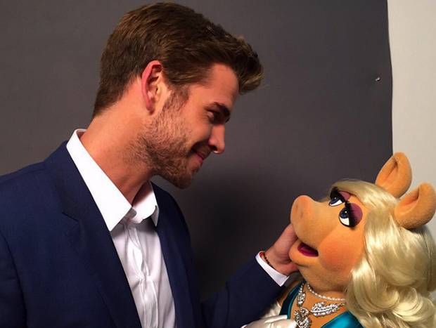 Liam Hemsworth realiza participação especial em The Muppets