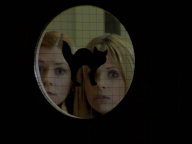Flashback: Halloween provoca confusão em Buffy, a Caça-Vampiros