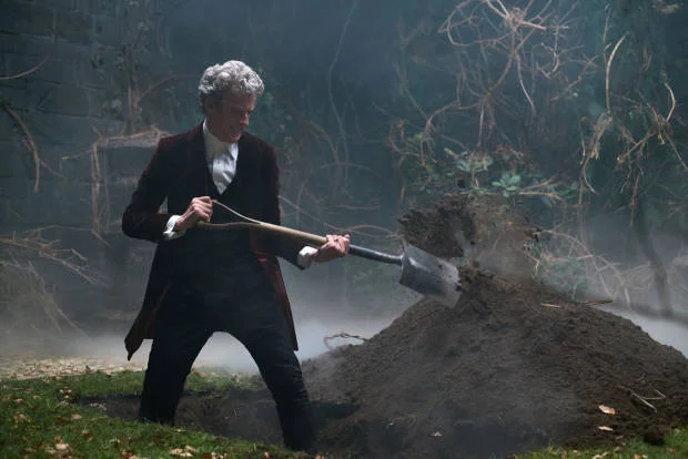 Doctor Who: protagonista enfrenta mundo sombrio