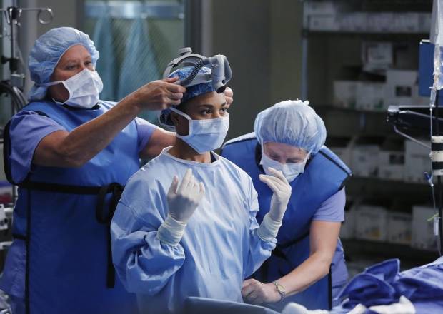 ABC atrasa retorno de Grey’s Anatomy, Scandal e HTGAWM