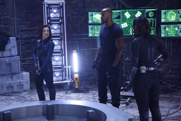 Agents of S.H.I.E.L.D: Coulson e Fitz enfrentam grande perigo