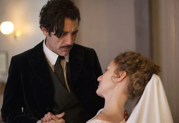 The Knick: Thackery realiza cirurgia plástica em Abby