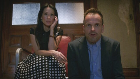 Elementary: protagonistas investigam morte de arqueologista