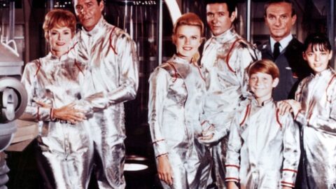 Flashback: família Robinson enfrenta terremoto