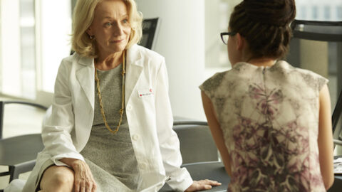 Orphan Black 1 1 Cosima visita importante cientista em Orphan Black