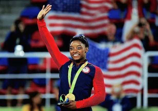 Pretty Little Liars - Simone Biles