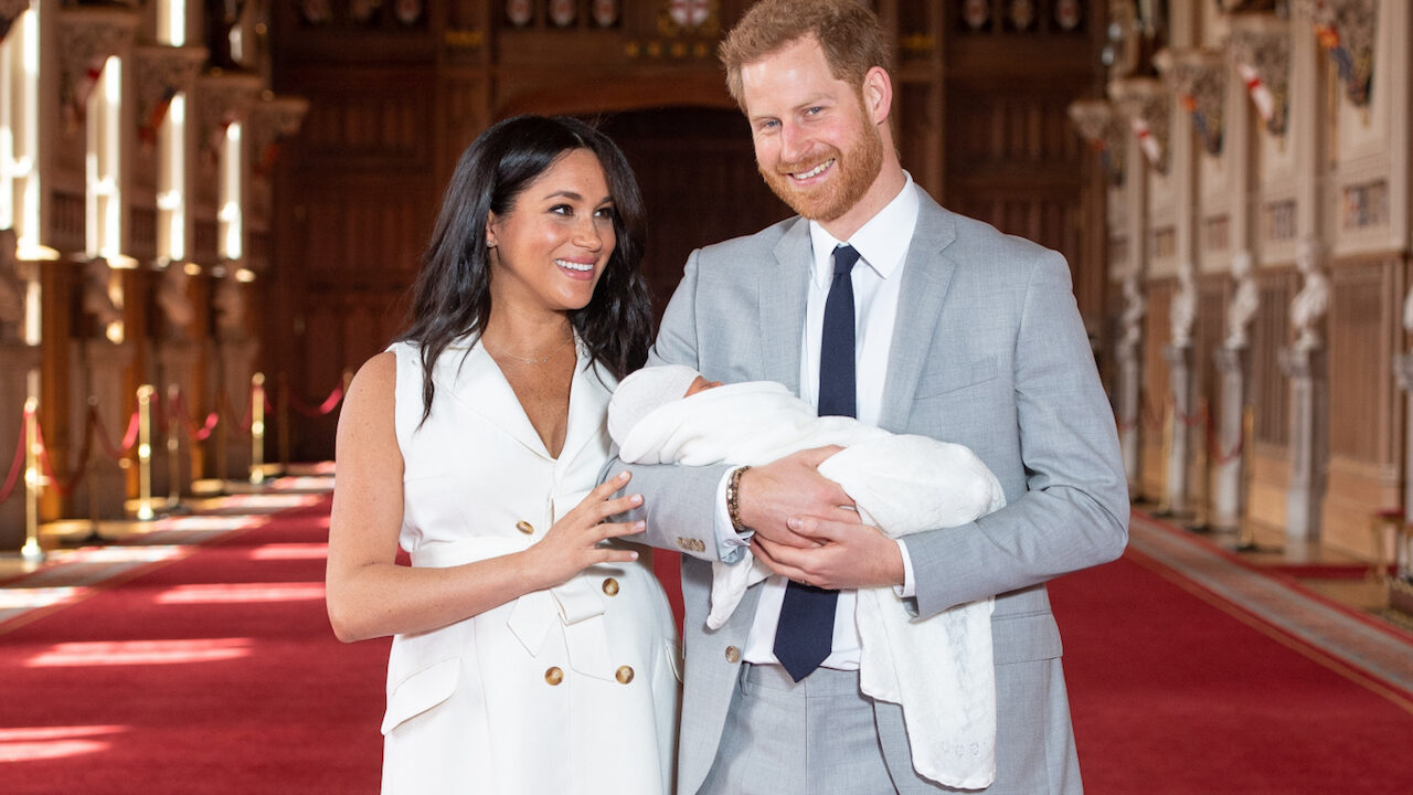 harry e meghan - séries da realeza