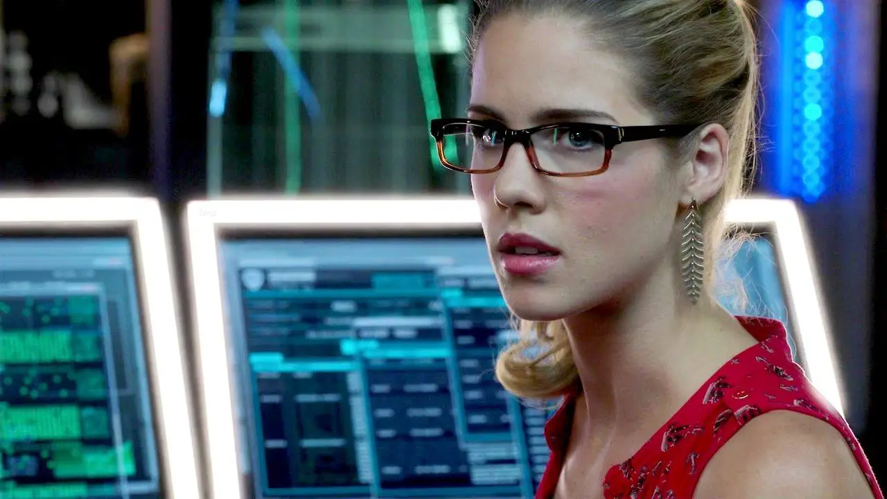 Arrow 3ª temporada: conheça a mãe de Felicity