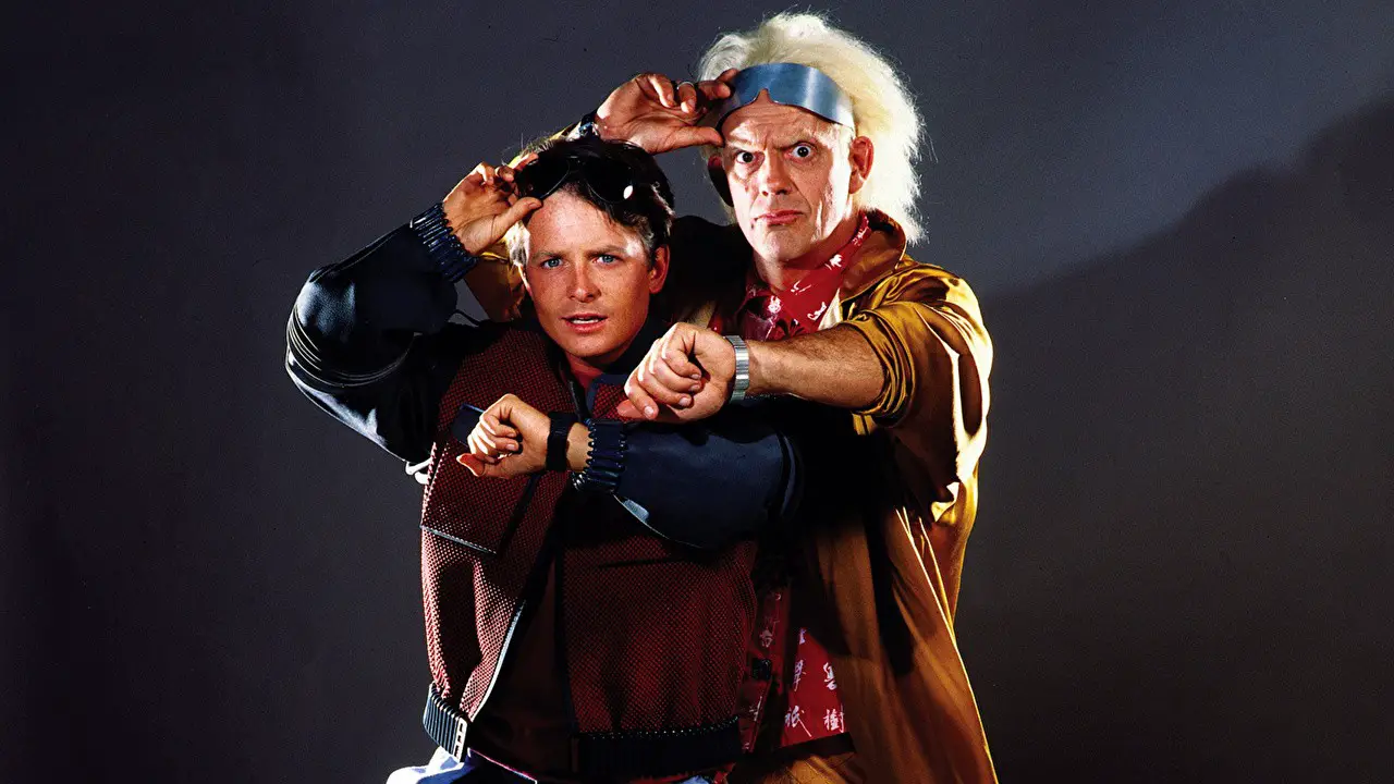 Michael J. Fox e Christopher Lloyd participam de evento e brincam com ‘De Volta para o Futuro’