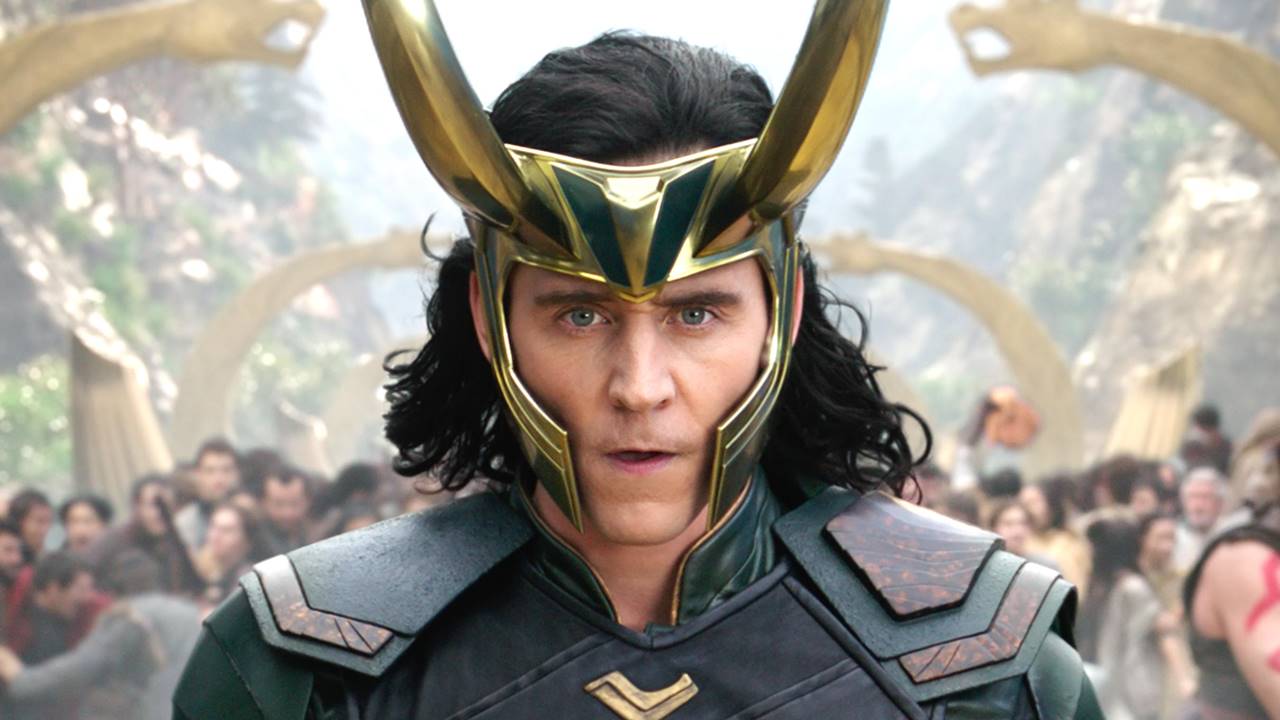 Tom Hiddleston, o Loki da franquia ‘Os Vingadores’, estreia peça na Broadway em setembro