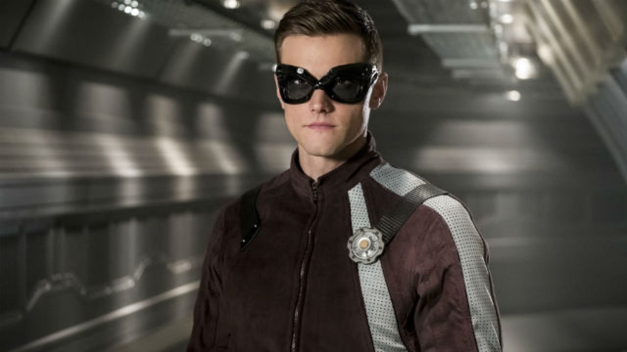 Hartley Sawyer é demitido do elenco de ‘The Flash’ após comentários polêmicos