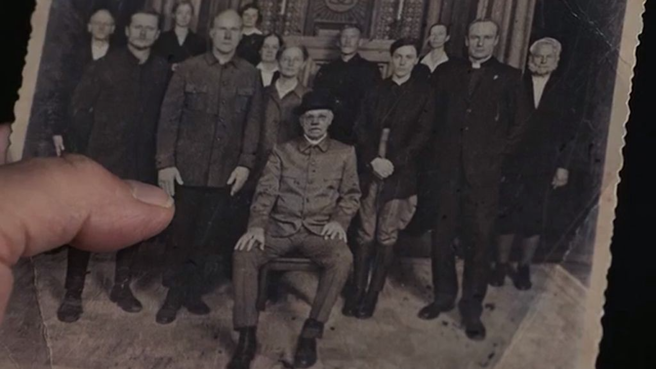 dark sic mundus creatus est