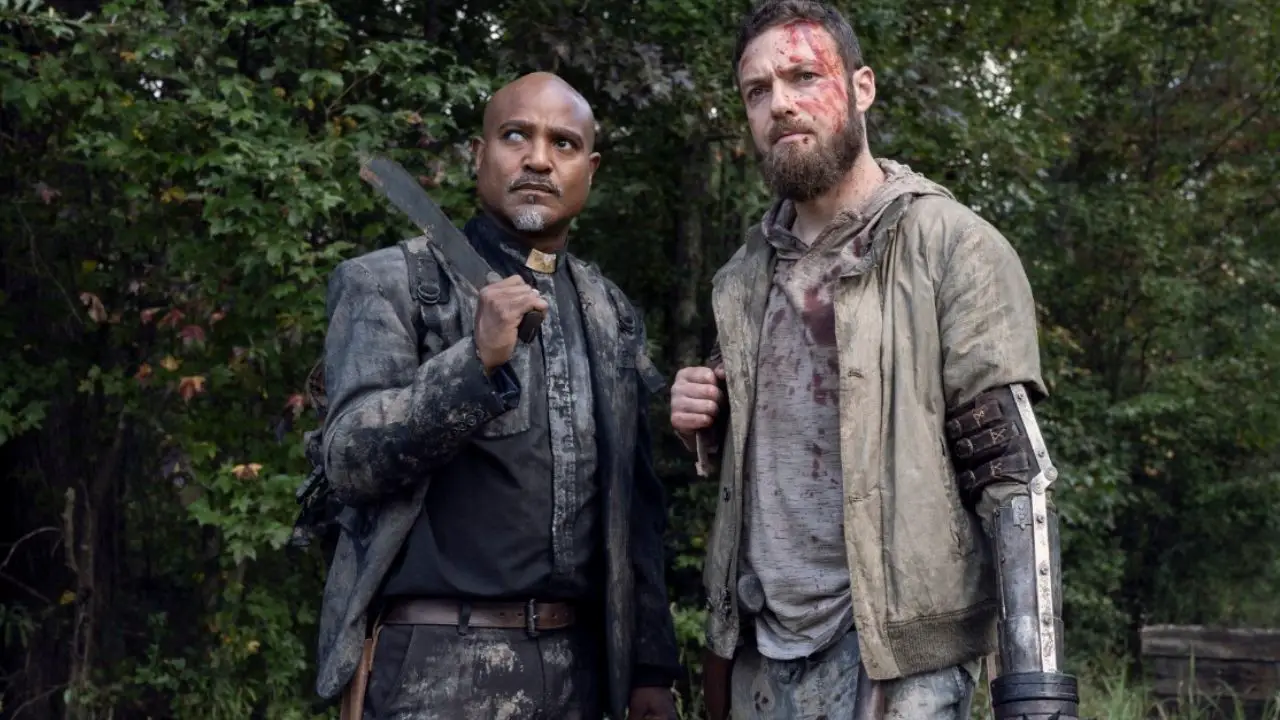 The Walking Dead 10ª temporada: Gabriel e Aaron buscam comida para Alexandria (10×19)