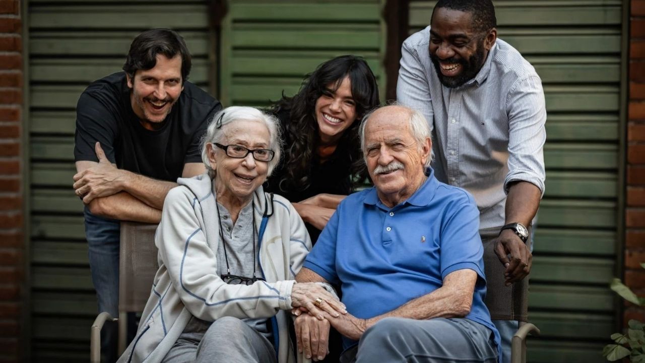Velhos Bandidos: Fernanda Montenegro e Bruna Marquezine apresentam filme na CCXP