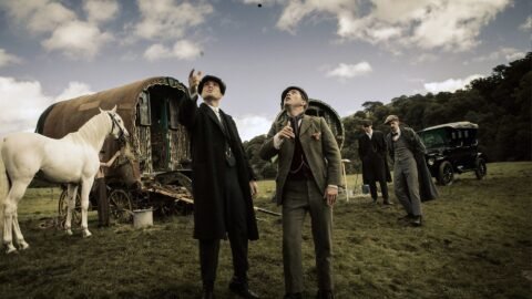 Peaky Blinders Sangue Apostas e Navalhas Episodio 2 Peaky Blinders: por que Tommy cita o poema "No Meio do Inverno Sombrio"?