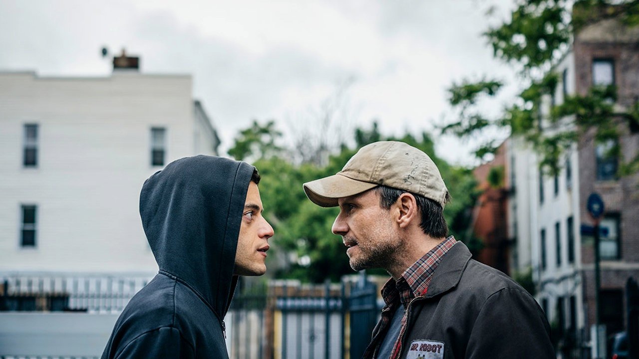 Mr Robot: Elliot tenta trabalhar na Evil Corp