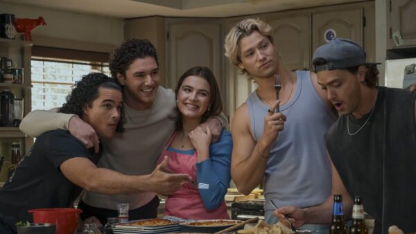 Por que a 2ª temporada de 'Off Campus' pode não ser sobre Logan e Grace? 1 Off Campus Amores Improvaveis Episodio Cinco 8211 Peru Frio Por que a 2ª temporada de 'Off Campus' pode não ser sobre Logan e Grace?