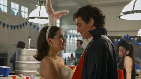Quem é quem no elenco de Off Campus: onde você já viu os atores de Hannah e Garrett?